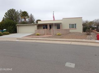 211 E Las Granadas, Green Valley, AZ 85614