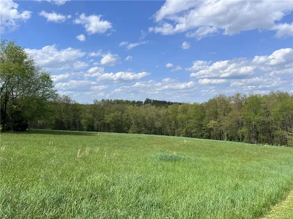 235 Ridge Rd, New Brighton, PA 15066