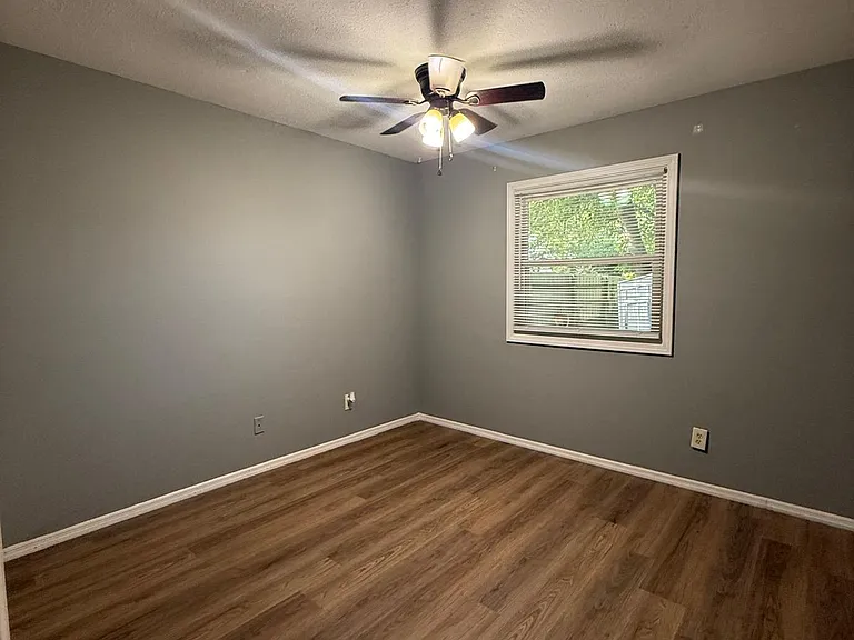 1220 Afterglow Ct — Photo 2
