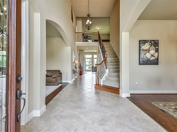 4th image of 11406 Lake Louise Ct
