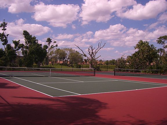 community tennis courts