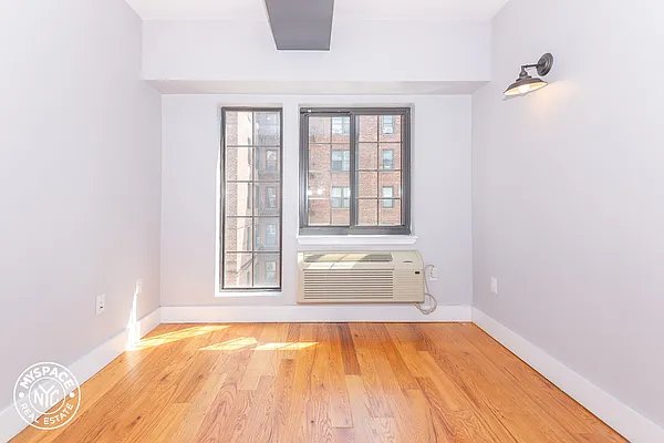 Rented by MySpaceNYC | media 39
