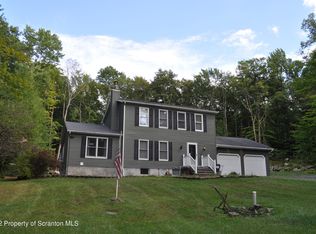 584 Old Gravity Rd, Lake Ariel, PA 18436