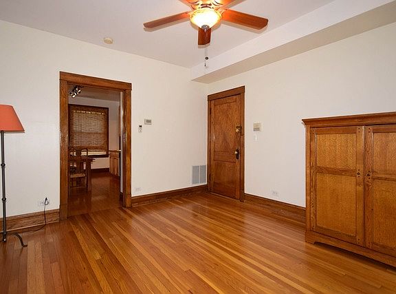 5th image of 3538 N Lawndale Ave #2
