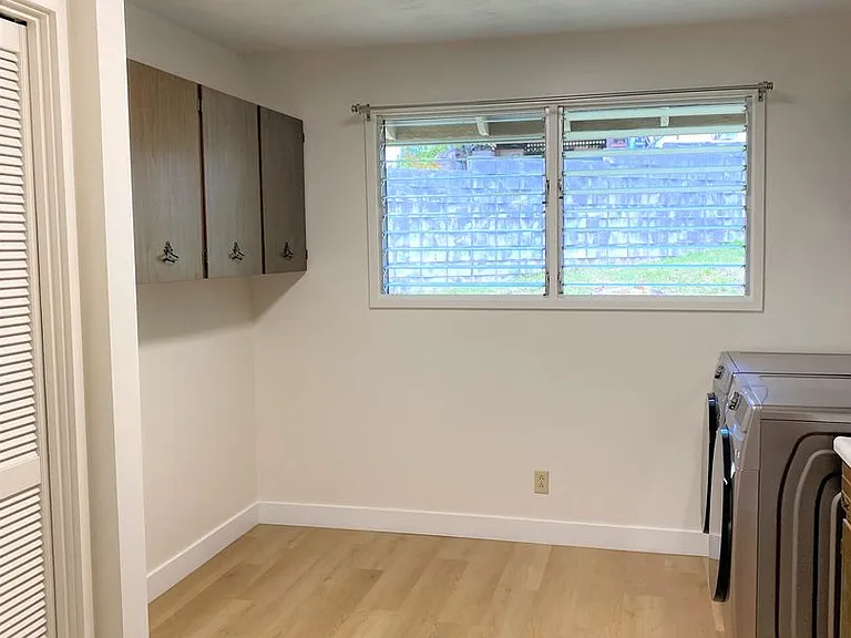 2702 Manoa Rd — Photo 17