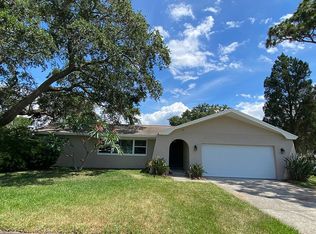 2972 Meadow Oak Dr S, Clearwater, FL 33761