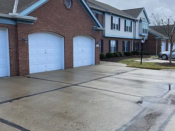 6327 Eagles Lake Dr, Cincinnati, OH 45248