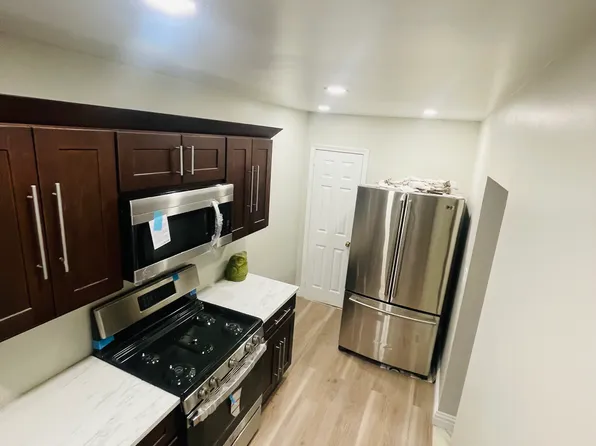 401 Gorge Rd, Cliffside Park, NJ 07010