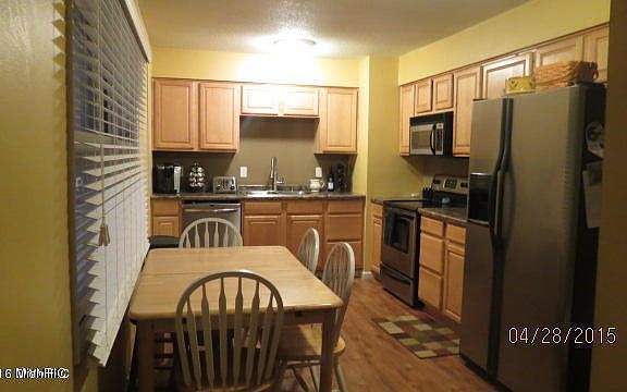 4th image of 28833 Sarabyn St