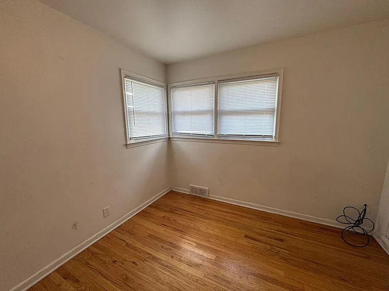 14615 Stephens Rd — Photo 11