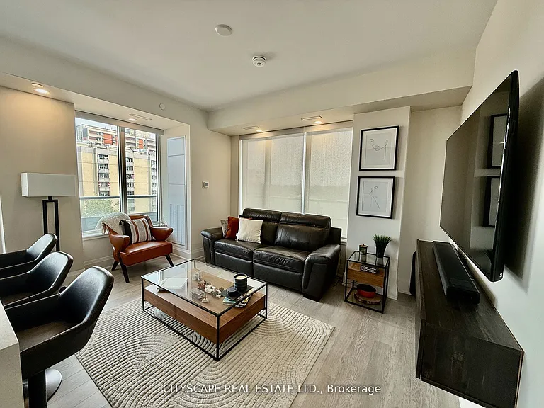 212 King William St #603 — Photo 8