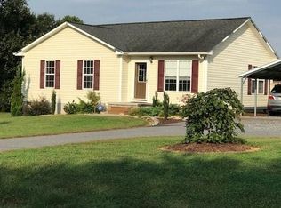 3723 Hawthorne Dr, Hildebran, NC 28637