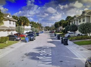 3017 NW 30th Ave, Oakland Park, FL 33311