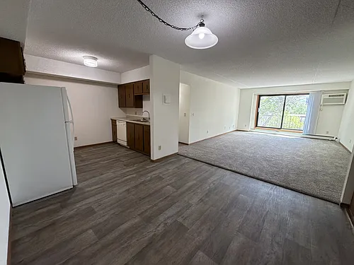Floor plan Large Two Bedroom