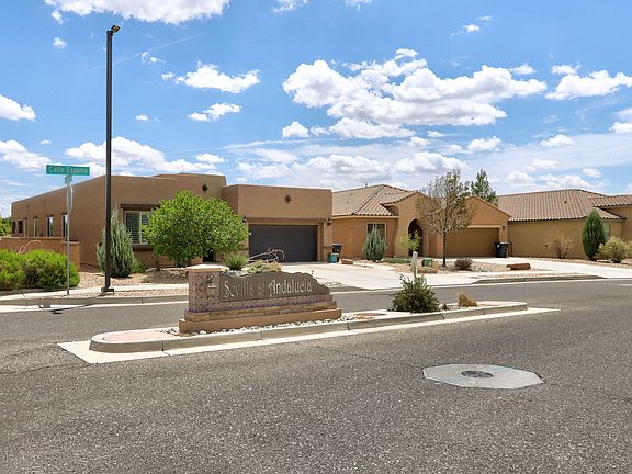 3rd image of 4920 Calle Espana NW