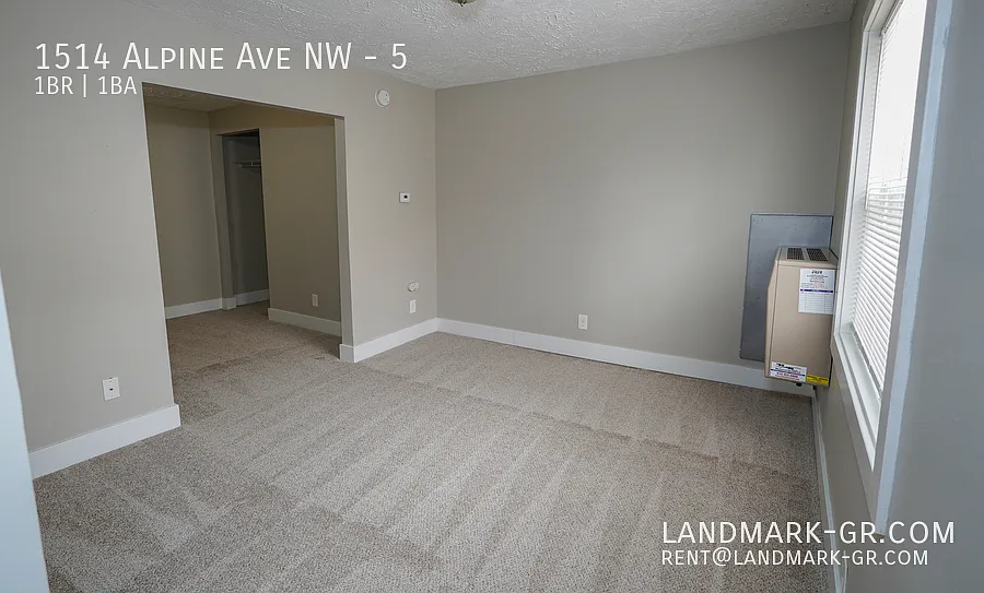 Updated 1 Bed /1 Bath — Photo 3