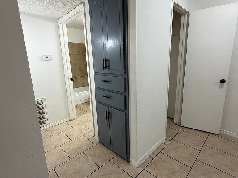 Mirador Apartments — Photo 4