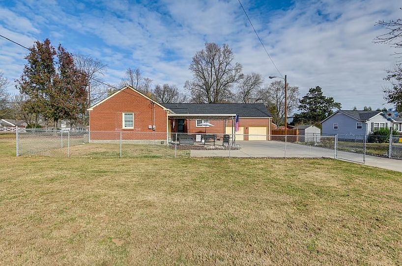 1st image of 1300 School Ln