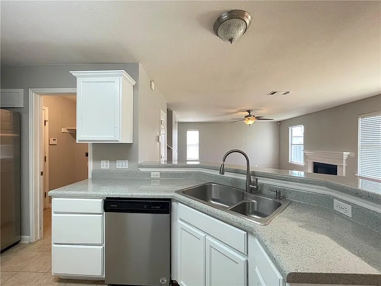 110 Cotton Creek Way — Photo 10