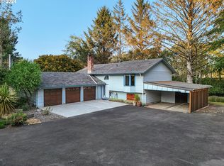 90209 Manion Dr, Warrenton, OR 97146