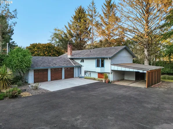 90209 Manion Dr, Warrenton, OR 97146