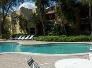 9762 NW 47th Ter, Doral, FL 33178