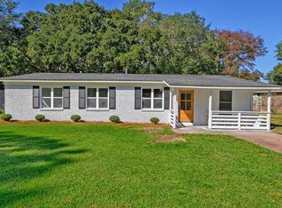 1472 Village Rd, Charleston, SC 29407