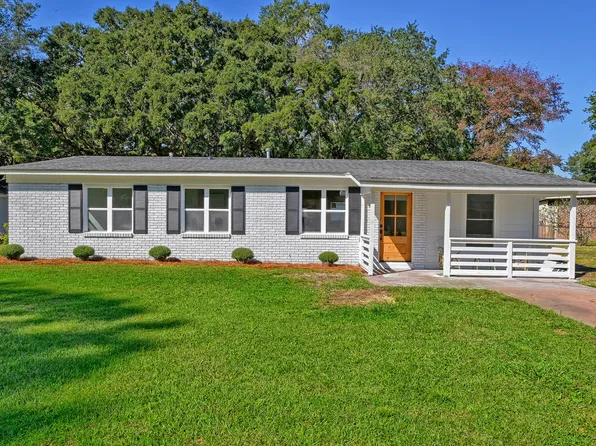 1472 Village Rd, Charleston, SC 29407