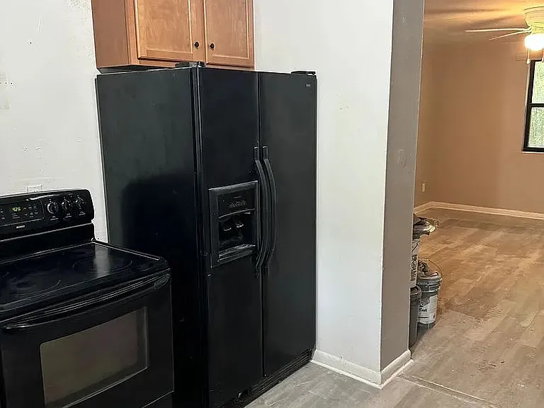 2984 Myra St #4 — Photo 2