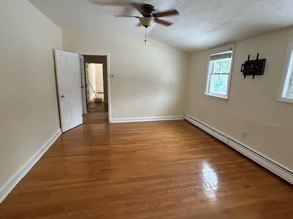 610 Pompton Ave APT 2, Cedar Grove, NJ 07009