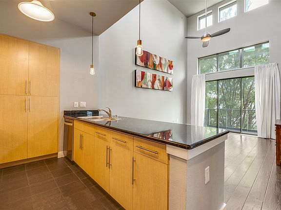 3rd image of 4605 Cedar Springs Rd APT 341