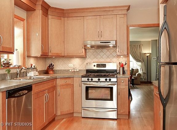 4th image of 1012 S Taylor Ave