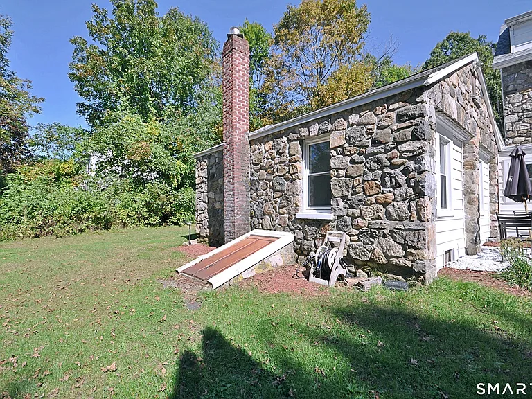 10A Old Hawleyville Rd — Photo 16