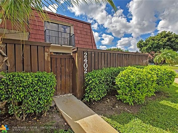 3rd image of 2402 SW 15th St #2402