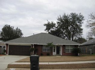 2236 Valle Escondido Dr, Pensacola, FL 32526