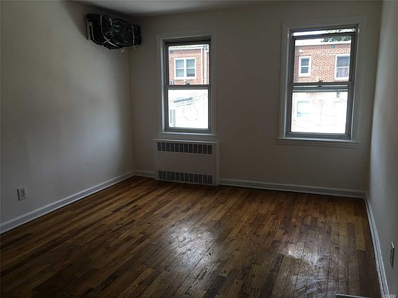 3rd image of 6908 Fresh Meadow Ln