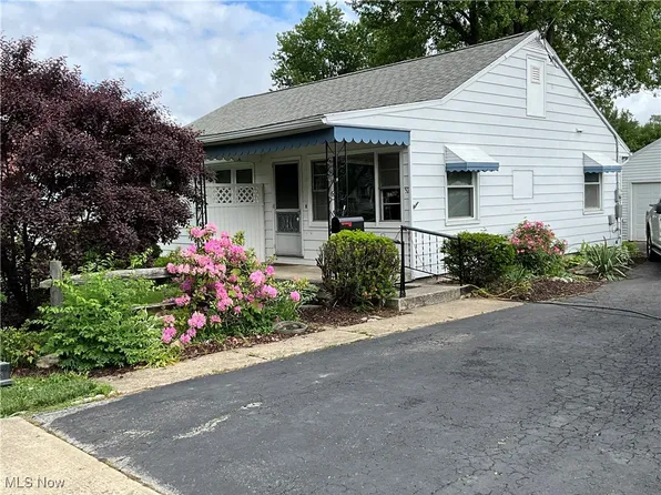 52 Prospect St, New London, OH 44851