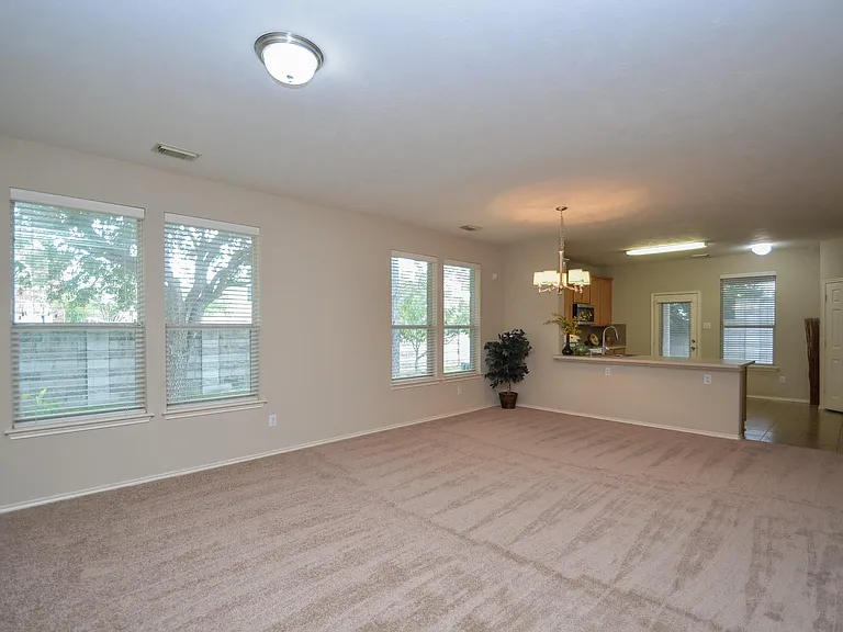 9203 Kransbury Ln — Photo 8