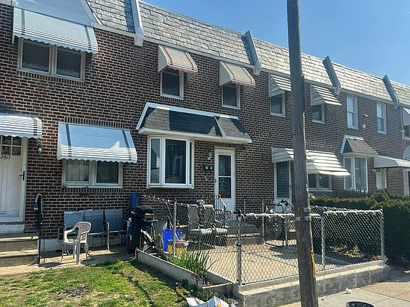 3rd image of 2919 Passmore St