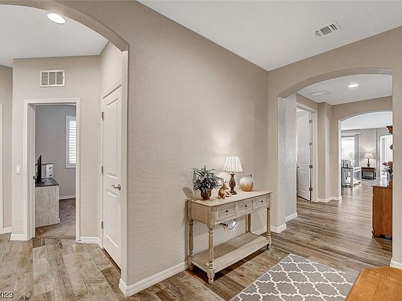 5th image of 8391 Aspen Skye St