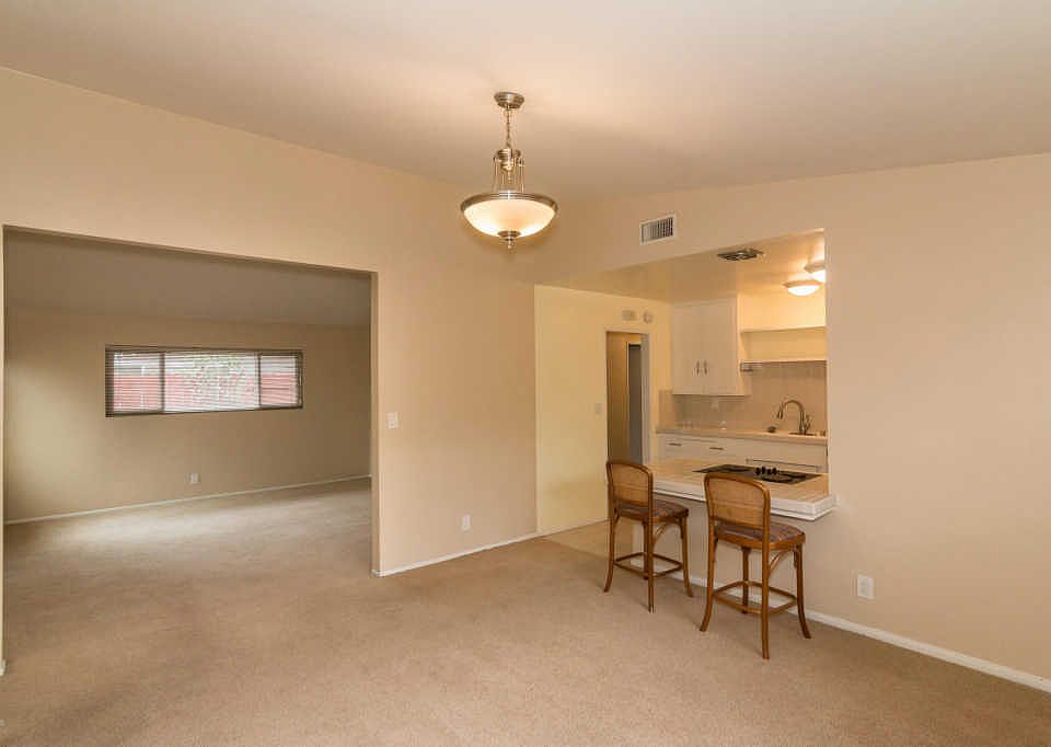 1st image of 354 Flittner Cir