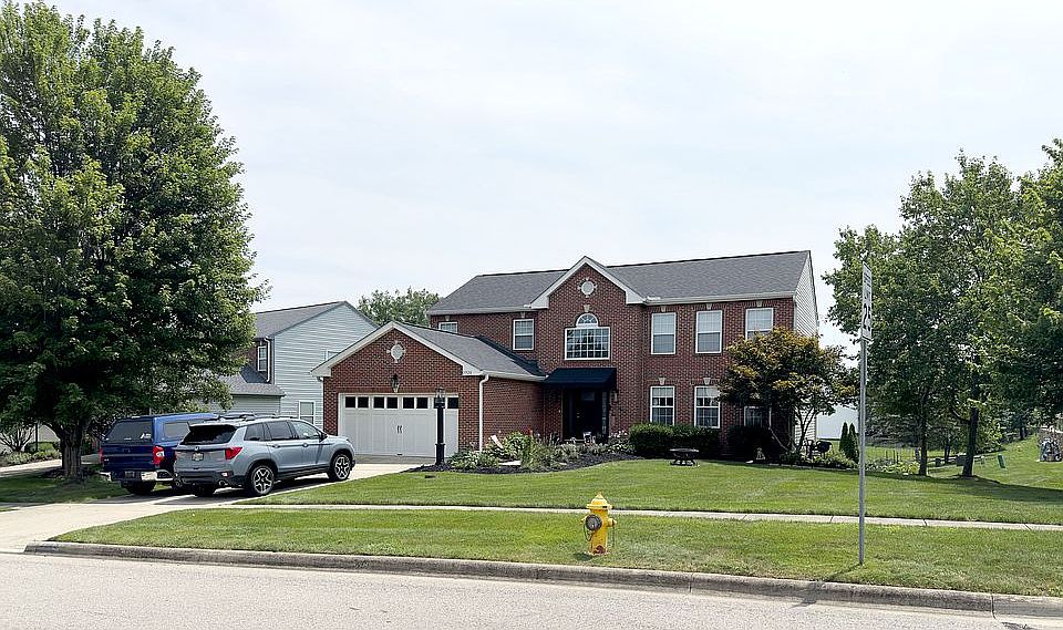 1st image of 3928 Creekwood Dr