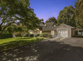 27 Wilton Rd, Rye Brook, NY 10573