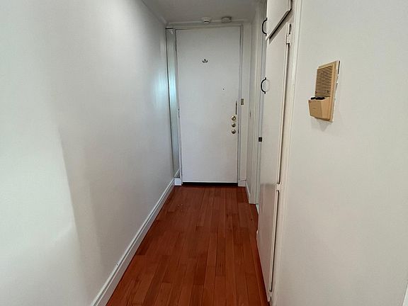 2nd image of 6526 Ocean Crest Dr #106