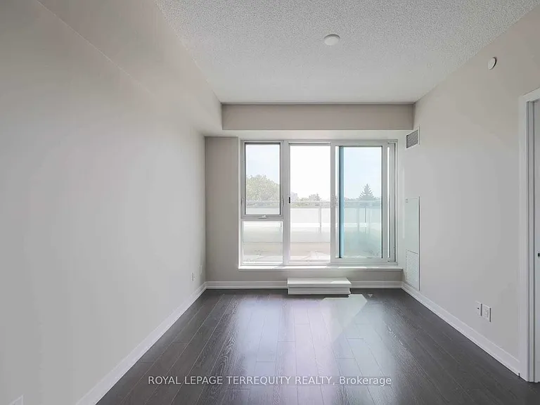 1830 Bloor St W #508 — Photo 8