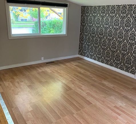 4th image of 12844 103rd St NW