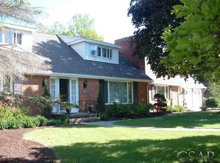 1110 Riverside Dr, Owosso, MI 48867