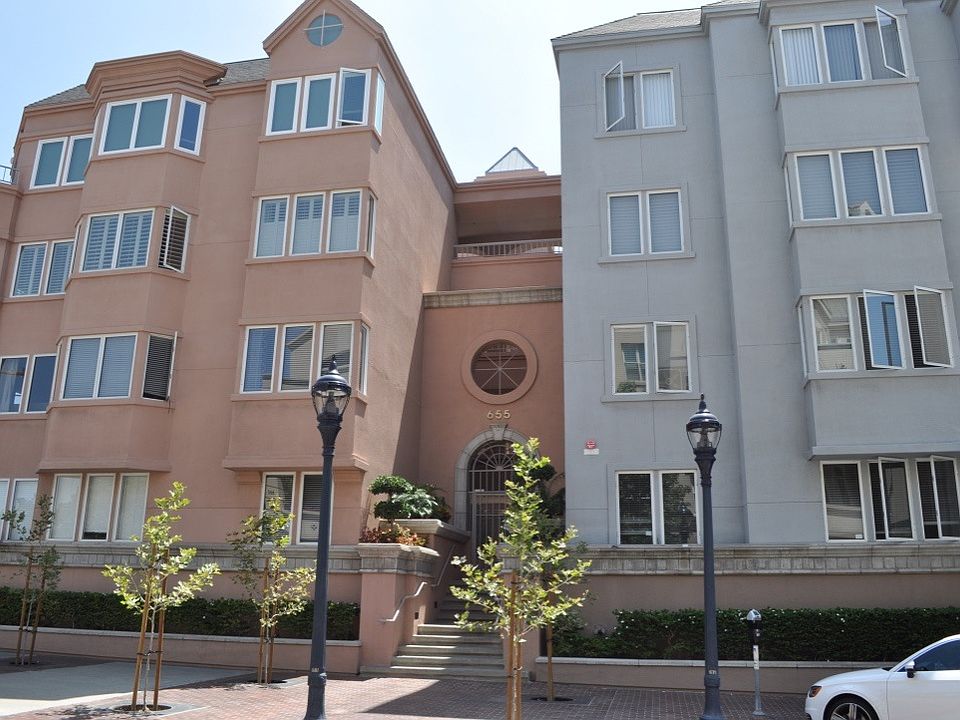 1st image of 655 Columbia St Unit 204