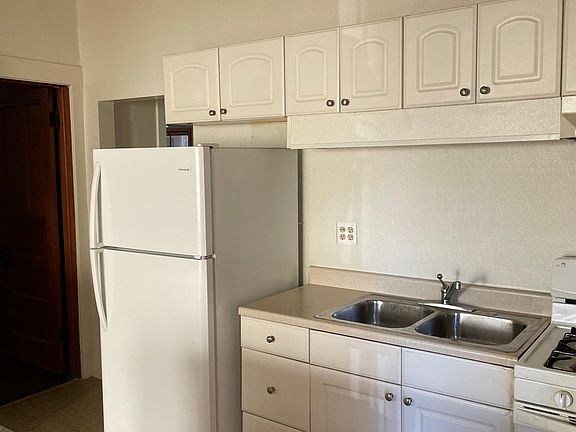 3rd image of 11339 S Martin Luther King Dr #2F