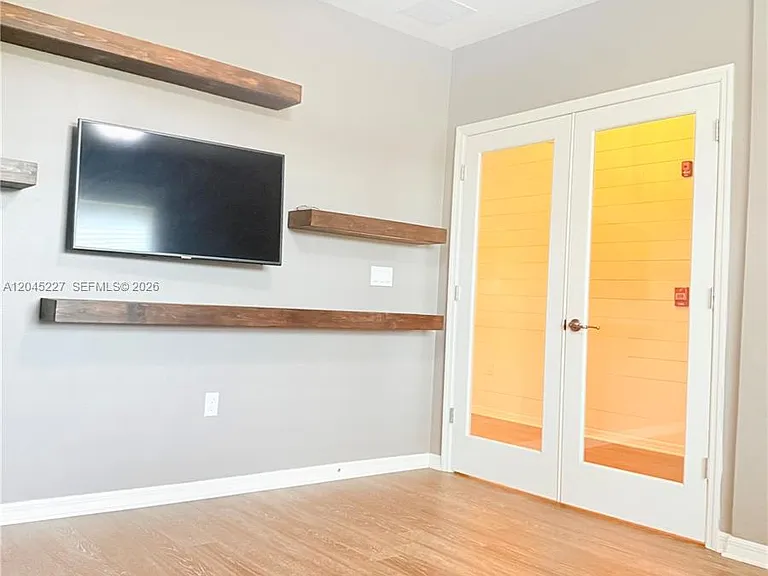 4630 SW Keats St — Photo 3